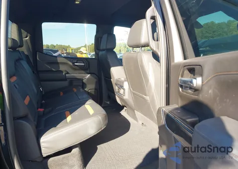 2021 GMC Sierra 1500 4Wd Short Box At4 z USA, uszkodzony, nr VIN 3GTP9EEL4MG407812